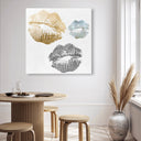 Luxury Kiss