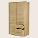Shadow Dresser