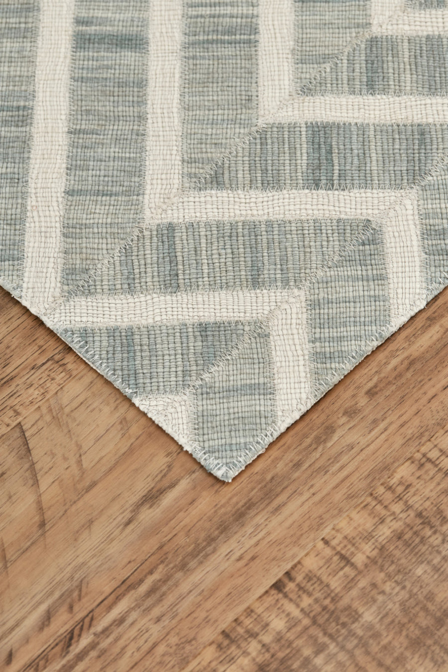 0779F Gray/Ivory