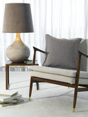 Quilted Square Pillowcase Adorno