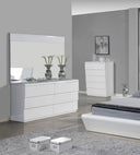 Nelly Mirror