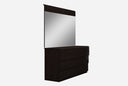 Nelly Dresser